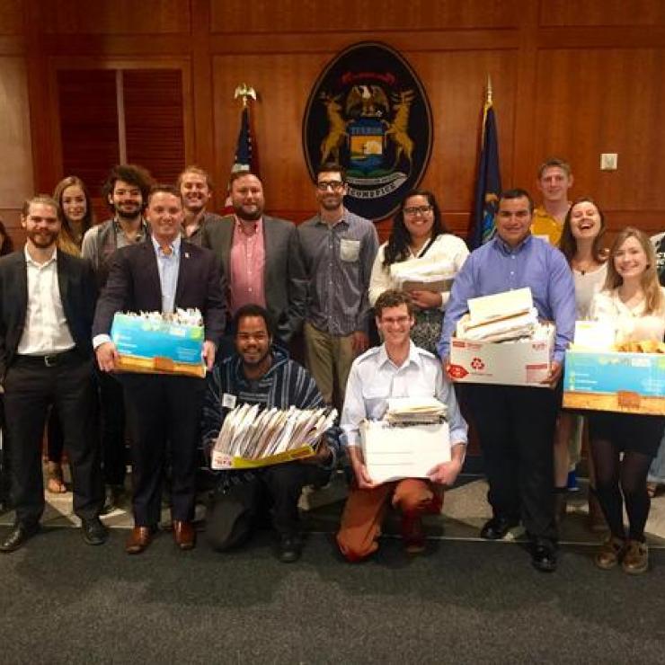Clean Water delivered more than 25,000 letters to the legislature to protect clean energy standards.