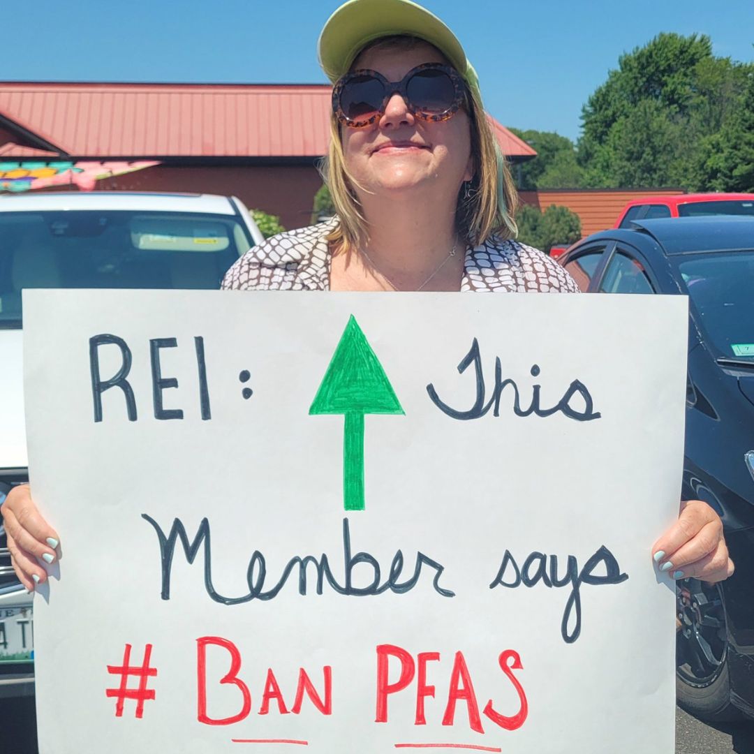 Clean Water Action Ban PFAS Sign with Cindy Luppi