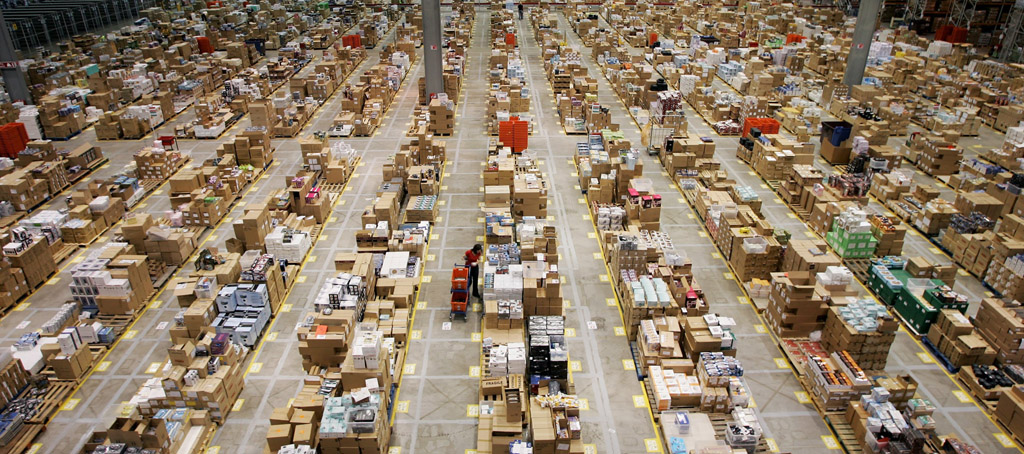 Amazon warehouse / flickr.com/evadedave (CC BY-NC-ND 2.0) Amazon warehouse / flickr.com/evadedave (CC BY-NC-ND 2.0)